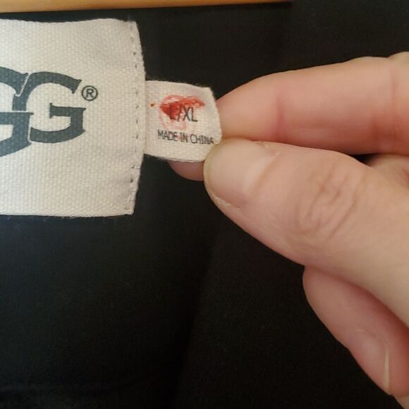 UGG Men's Black Plush Bathrobe with Pockets Size L/XL - Picture 4 of 10